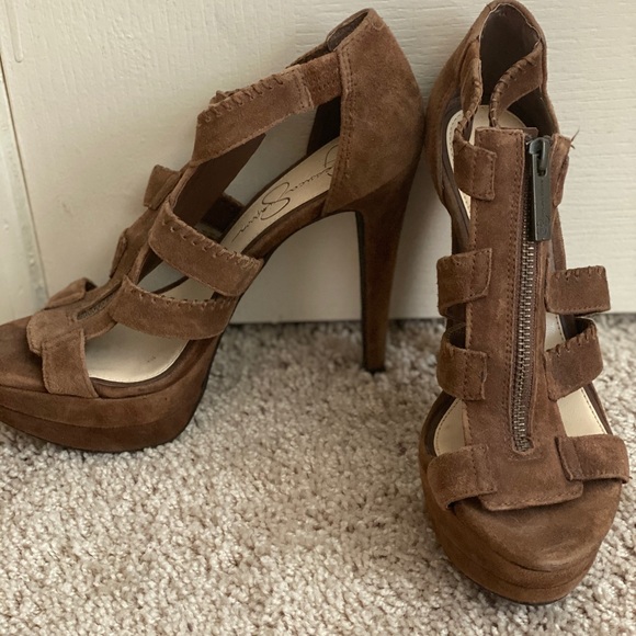 Heels - Picture 1 of 4